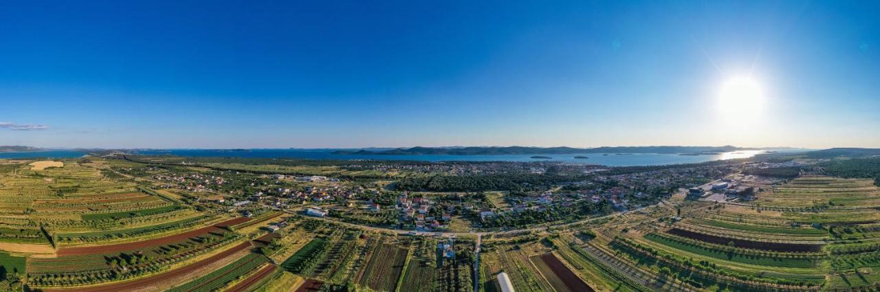 Mobile House F&L Vila Biograd Na Moru Exterior foto
