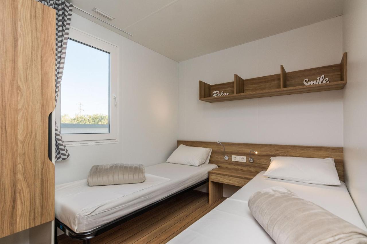 Mobile House F&L Vila Biograd Na Moru Exterior foto