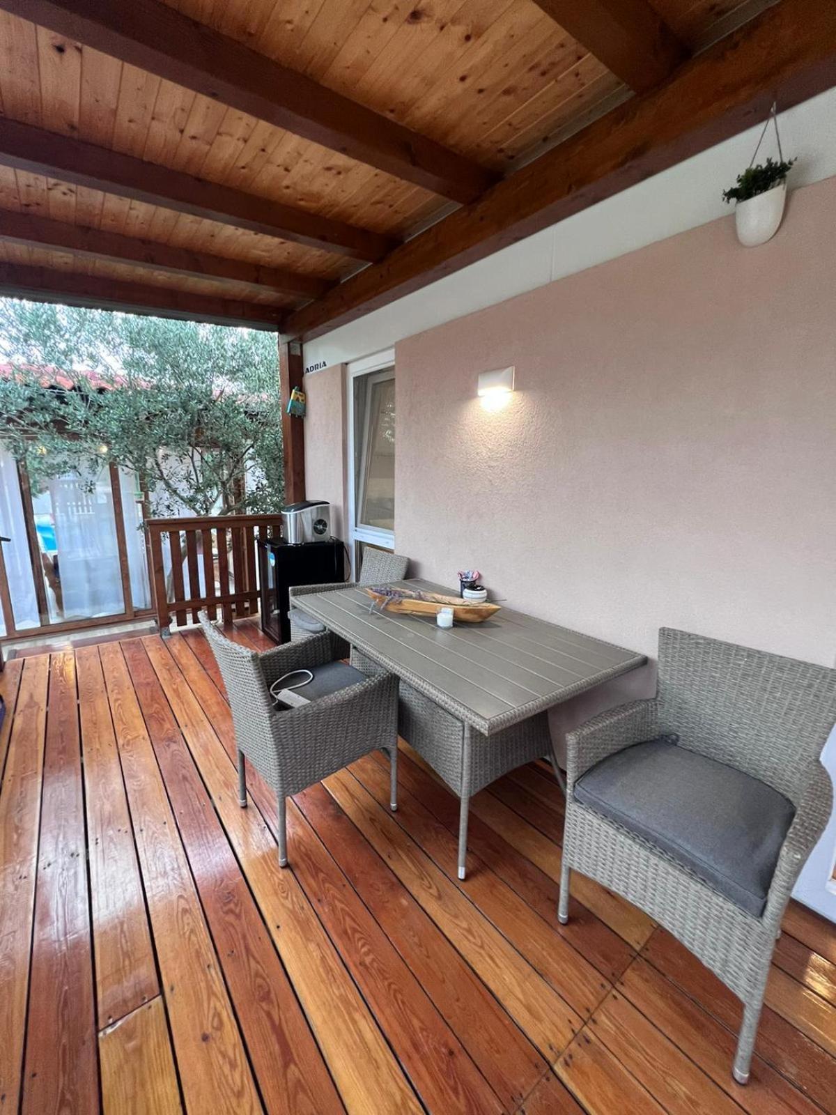 Mobile House F&L Vila Biograd Na Moru Exterior foto